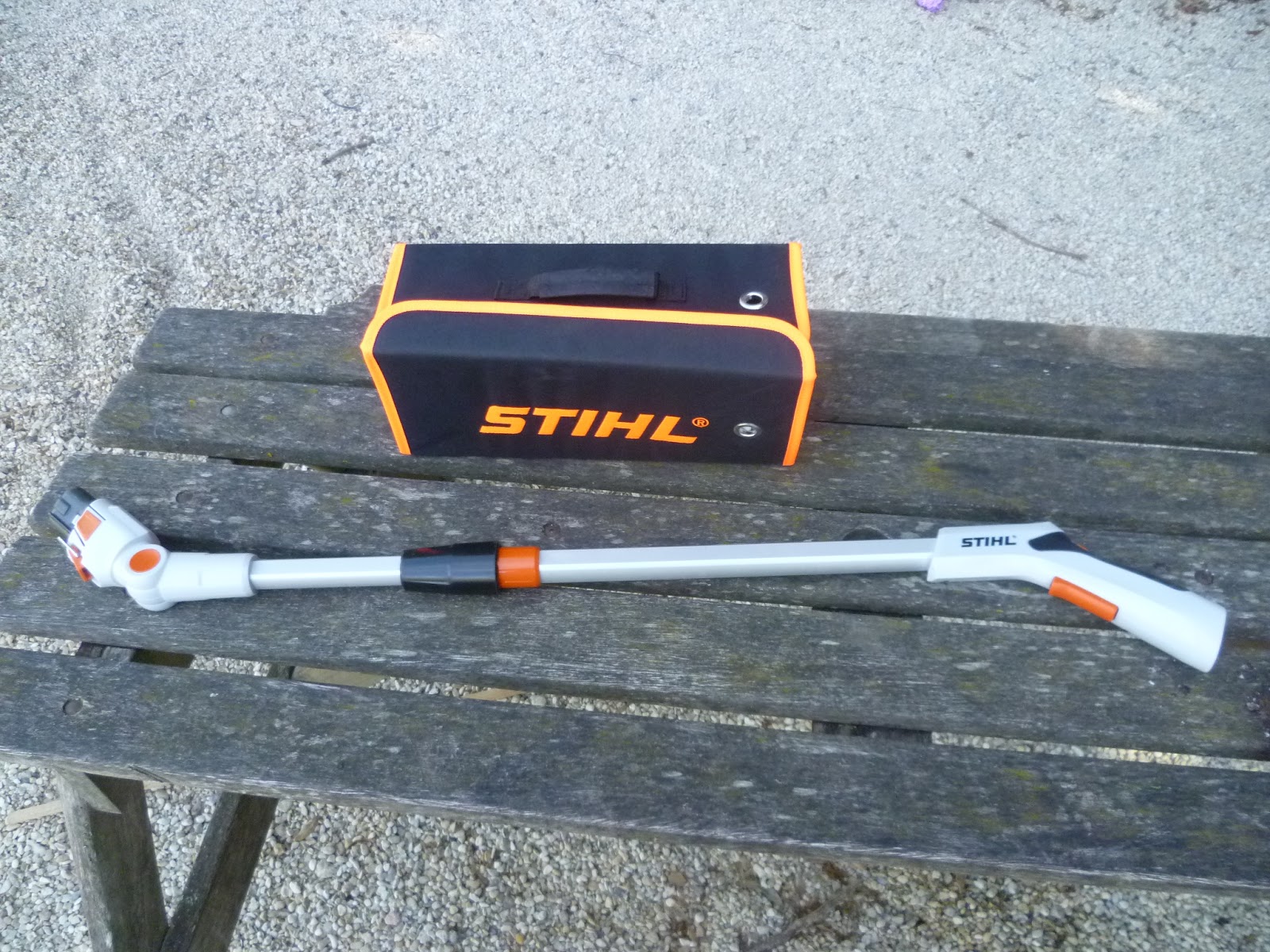 Worcester College Gardeners 20092018 Stihl HSA 25 Cordless Shrub And