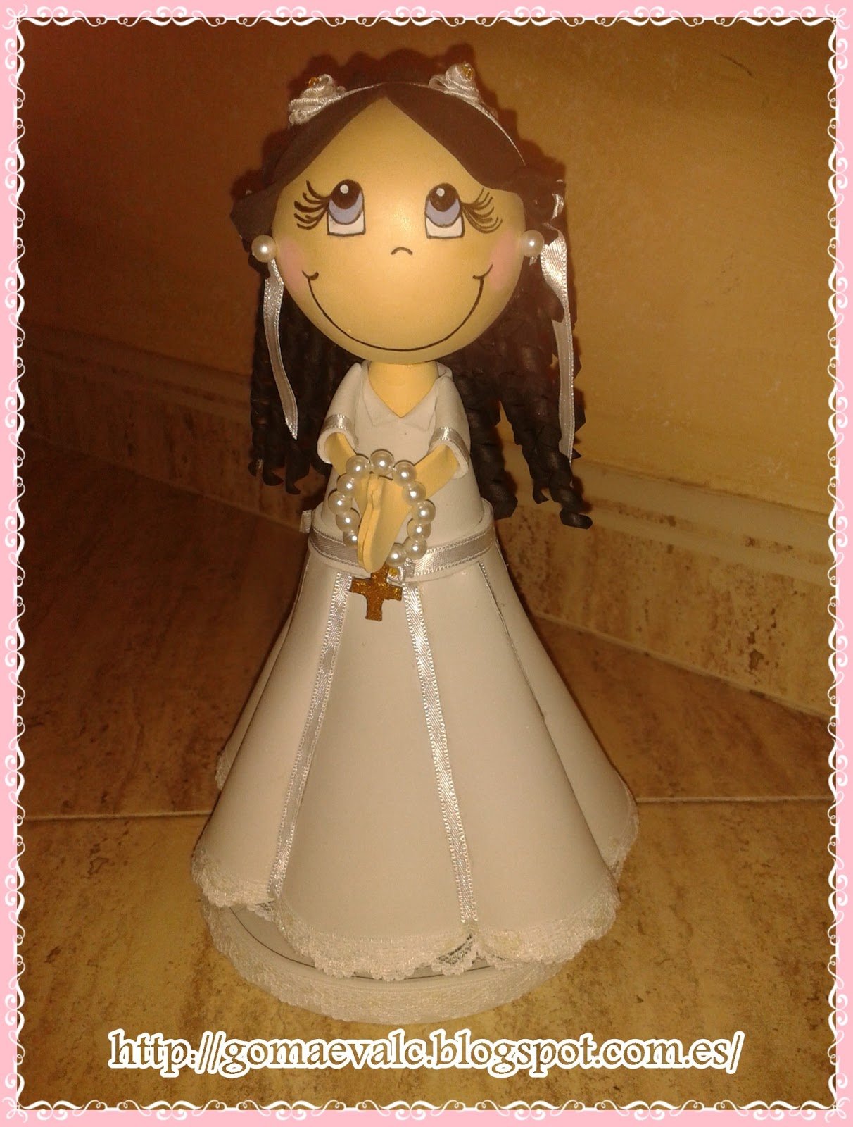 Mis muñecas de goma eva...*