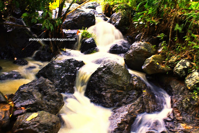 Curug ke arah kiri Curug ke arah kiri