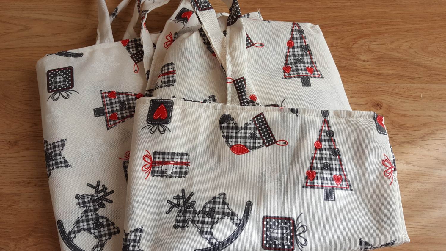 DIY Reusable Christmas Gift Bags Keeping it Real