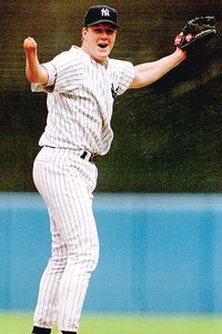 One handed pitcher picture