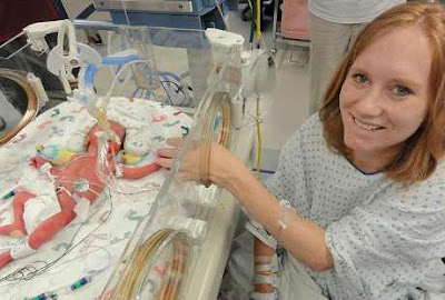 Perempuan Ini Melahirkan Lima Bayi Kembar Tampa Operasi