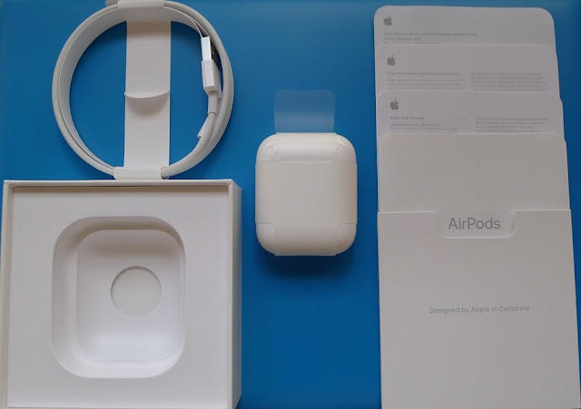 Apple AirPods packaging