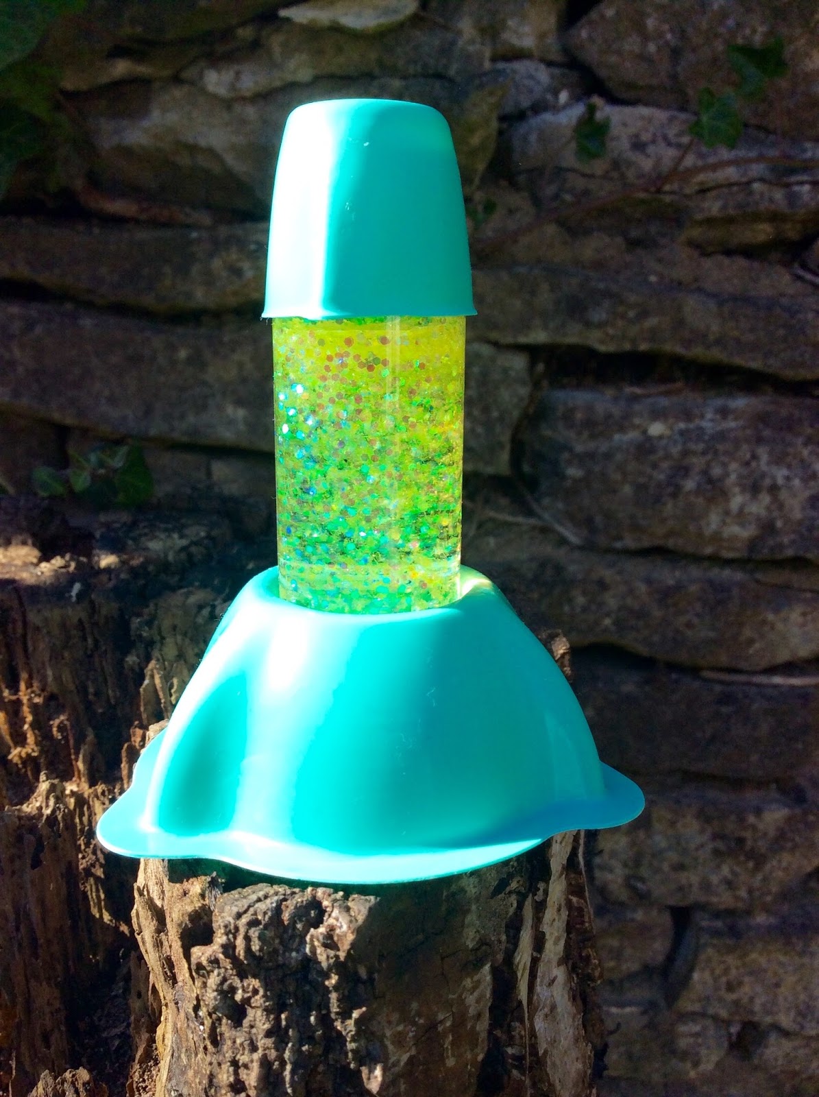 Chez Maximka Wild Science Lava Lamp and Glitter Tube Factory