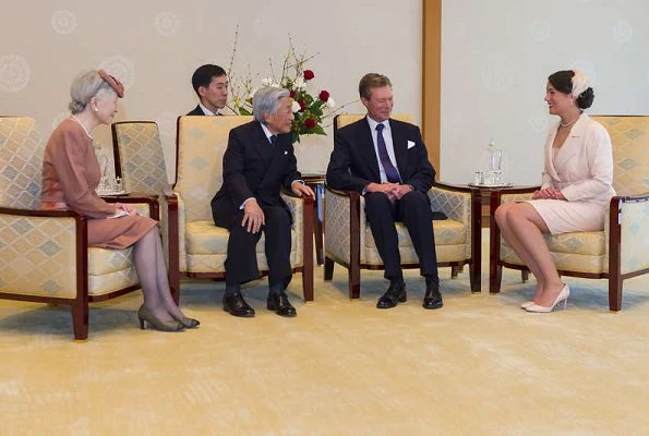 Duke Henri, Princess Alexandra, Emperor Akihito, Empress Michiko, Prince Naruhito, Princess Masako