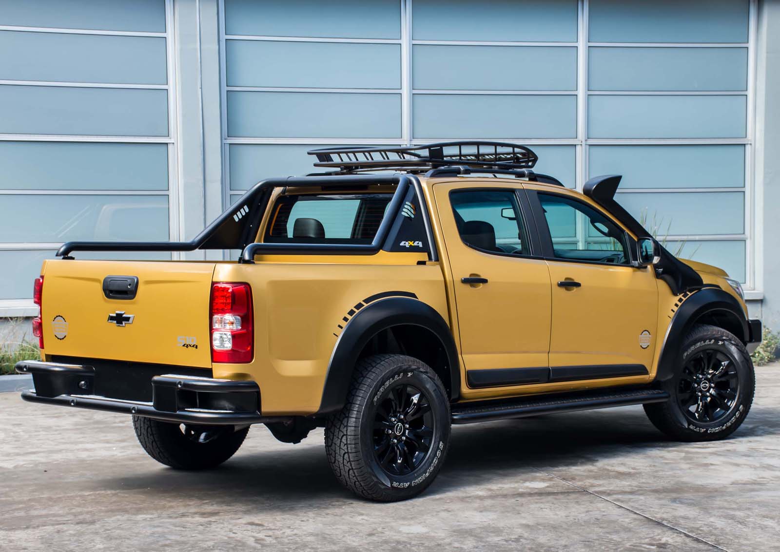 Chevy S10 Trailboss Concept Looks More Tonka Than Bumblee ... Chevy S10 Trailboss Concept Looks More Tonka Than Bumblee ...