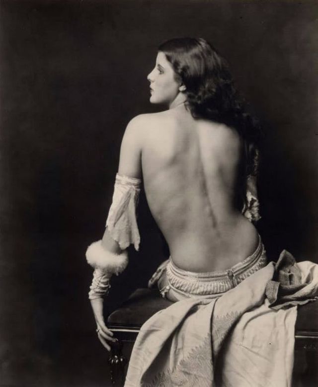 Gloria swanson nude photos - Best porno 2020 photos nude Gloria swanson