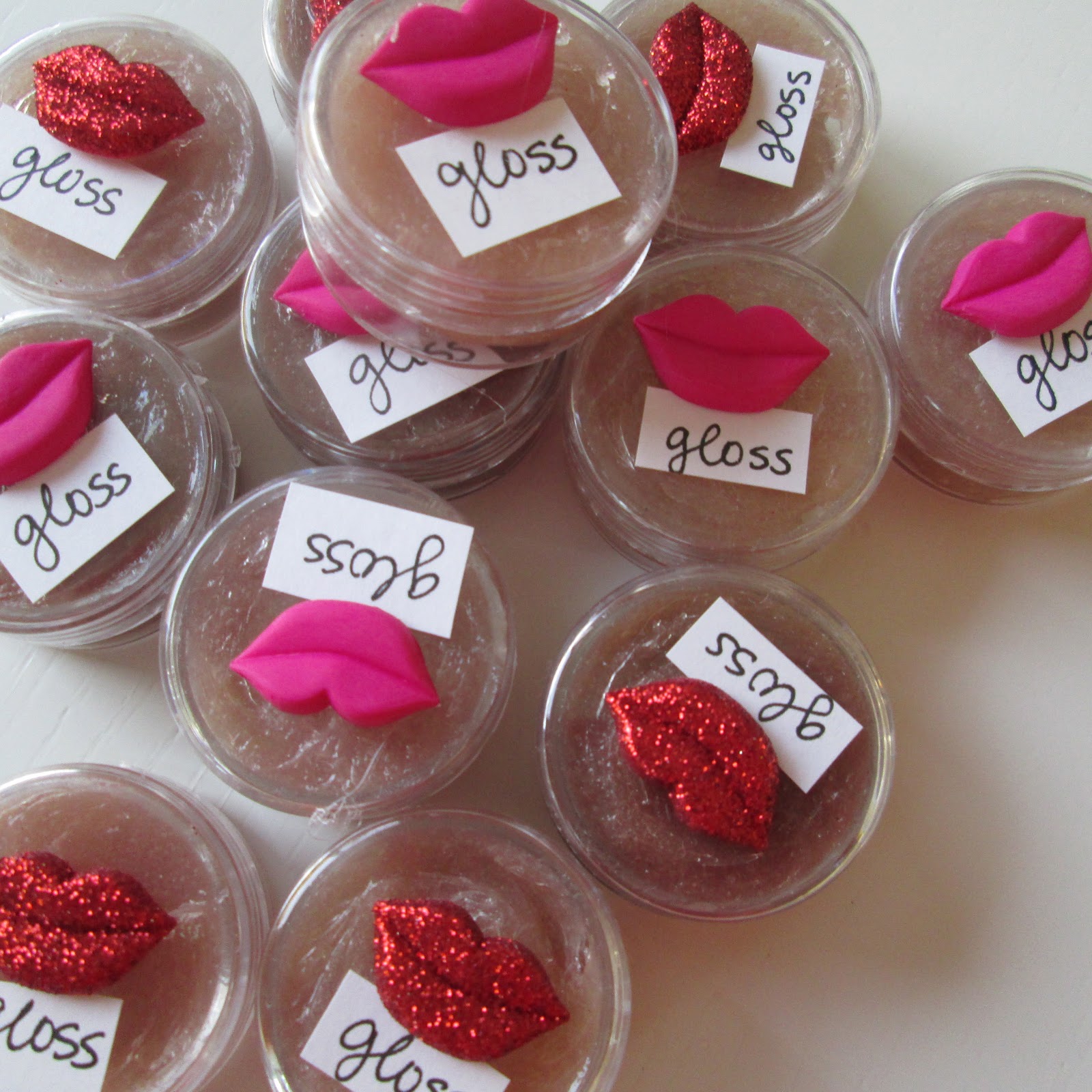 roommom27 Homemade Lip Gloss 2 Ingredients