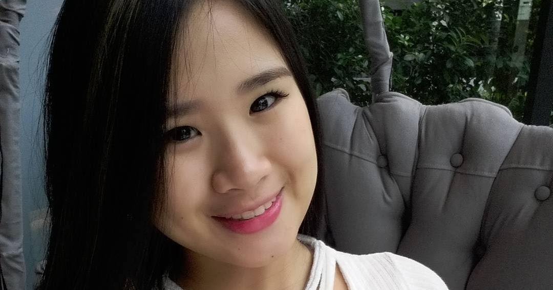 Foto Vania Veronica Kristianti Pakai Baju Ketat