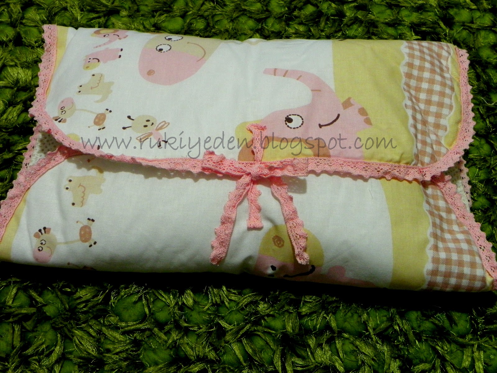 Rukiye�nin Günlüğü Bebek alt değiştirme veya alt açma minderi&hellip;