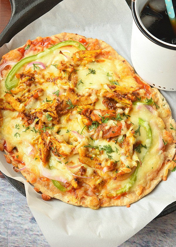 Naan Pizza Recipe(Grilled and Shredded Chicken Garlic Naan Pizza)