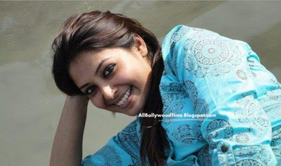 Bangladeshi Singer Somnur Monir Konal