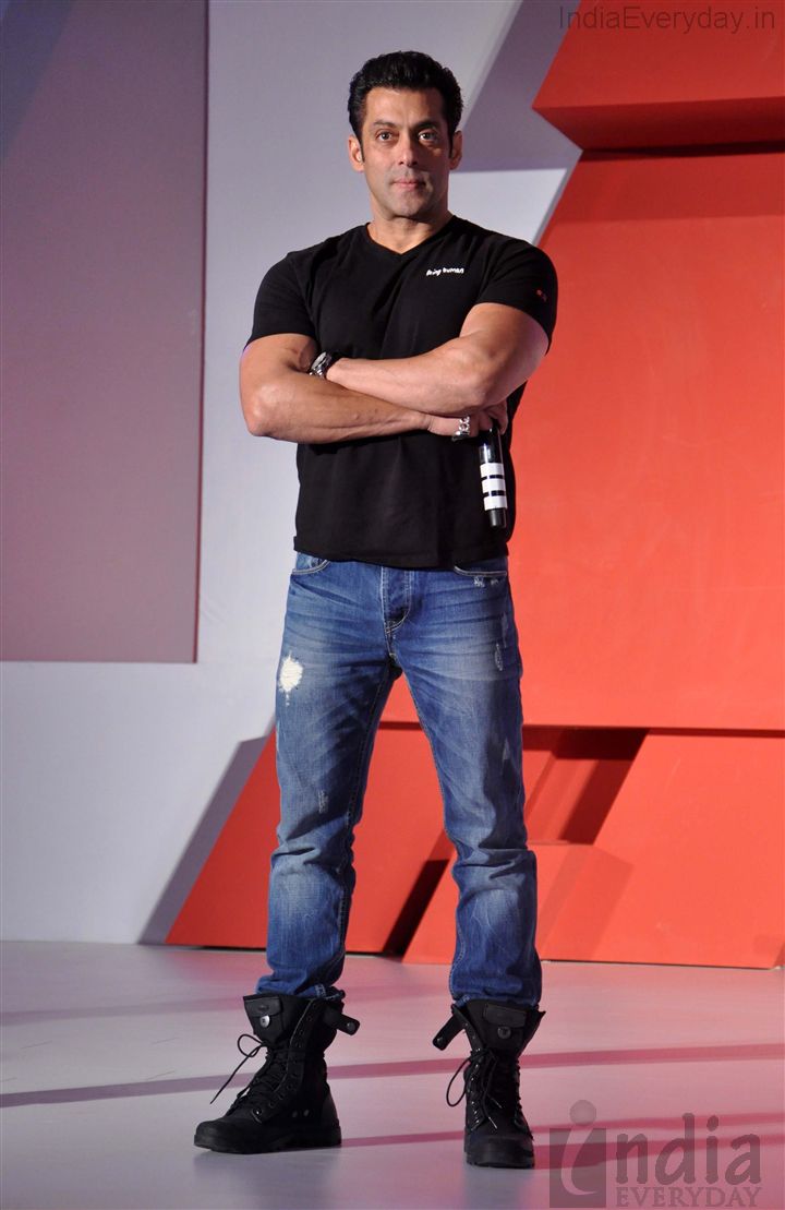 Indian Bollywood Star Salman Khan Images Latest Photos Hd Wallpapers