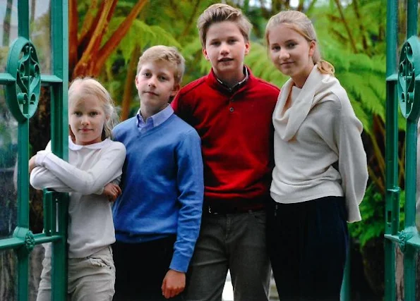 King Philippe, Queen Mathilde, Princess Elisabeth, Prince Gabriel, Princess Eléonore and Prince Emmanuel