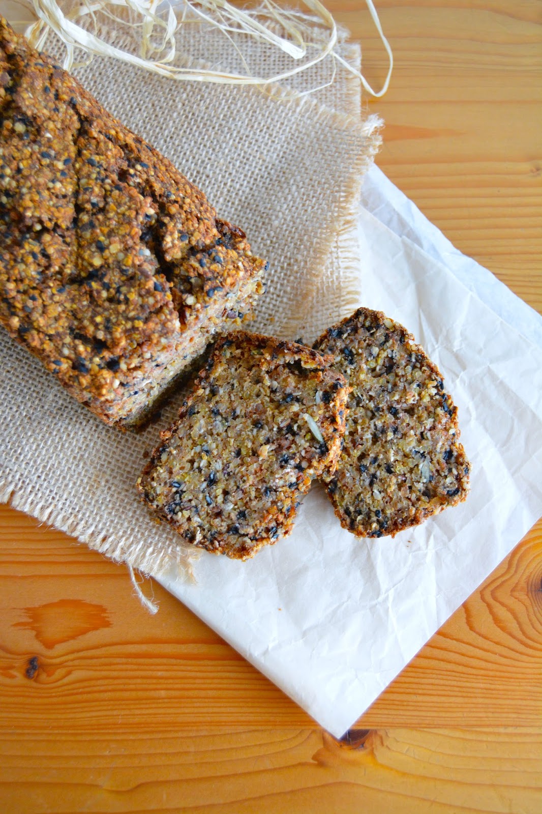 Pain sans gluten au sarrasin, quinoa et graines Rosenoisettes