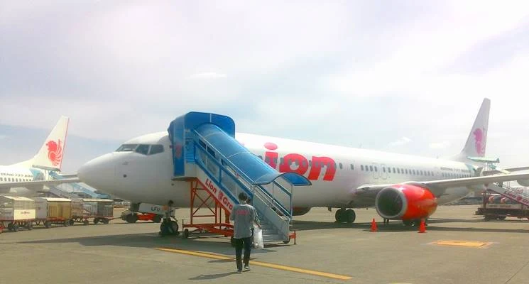 Pesawat Boeing 737-900ER Lion Air