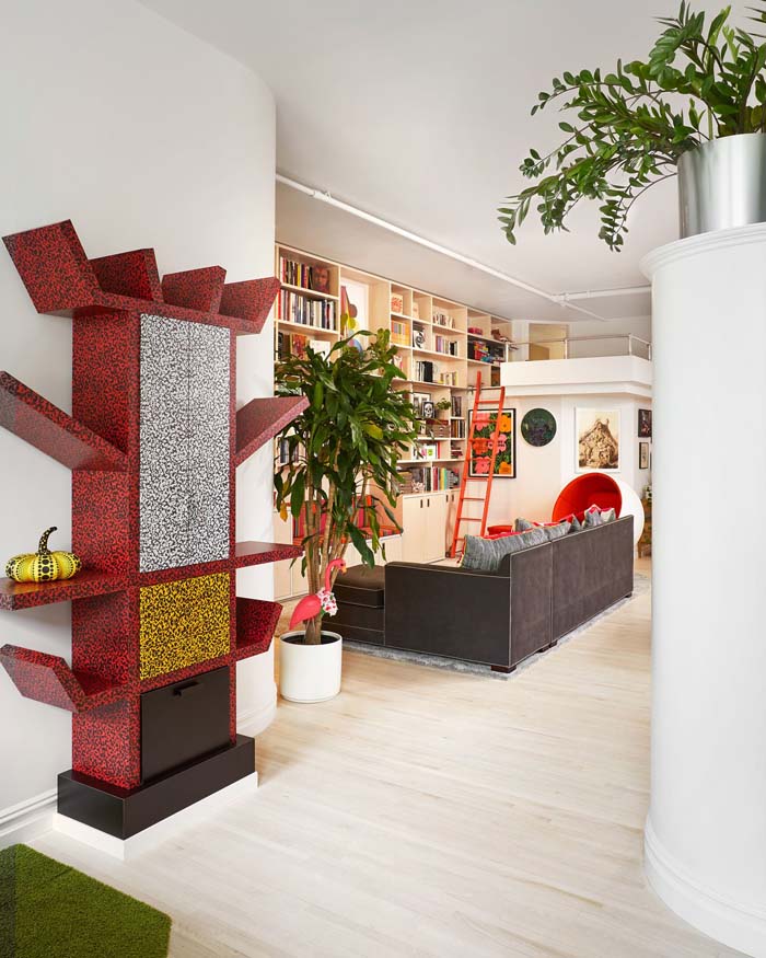 Valkoista ja väriä