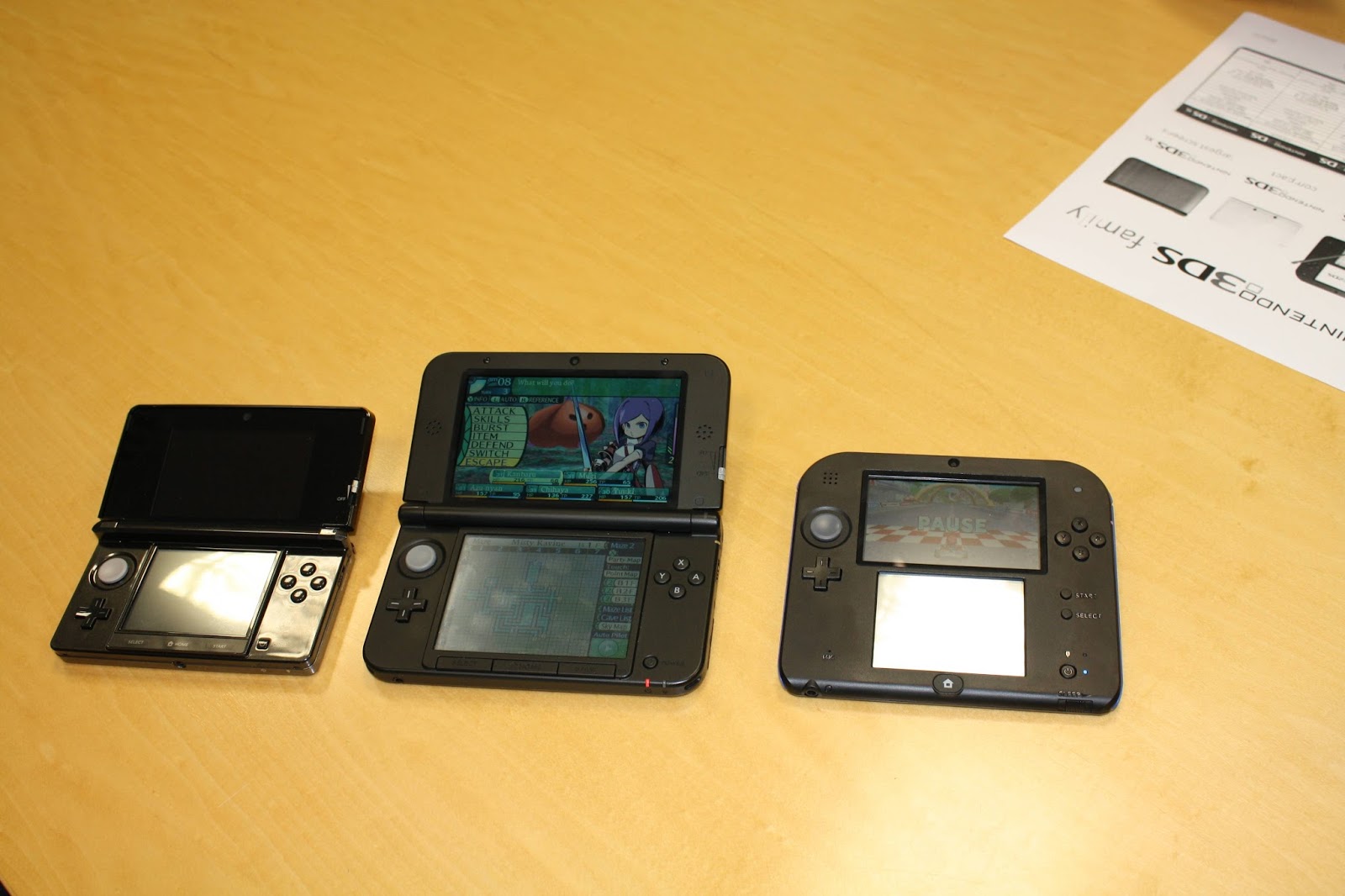 Novas imagens do Nintendo 2DS mostram comparação de tamanho com 3DS e