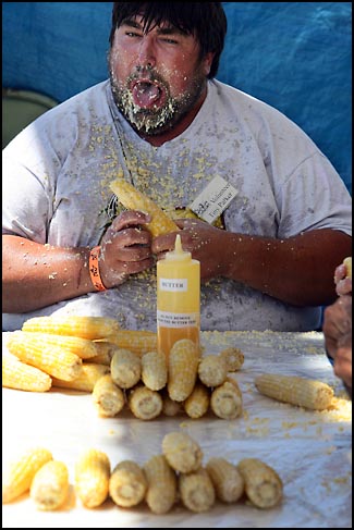 Funny Pictures Of Fat People Eating 19