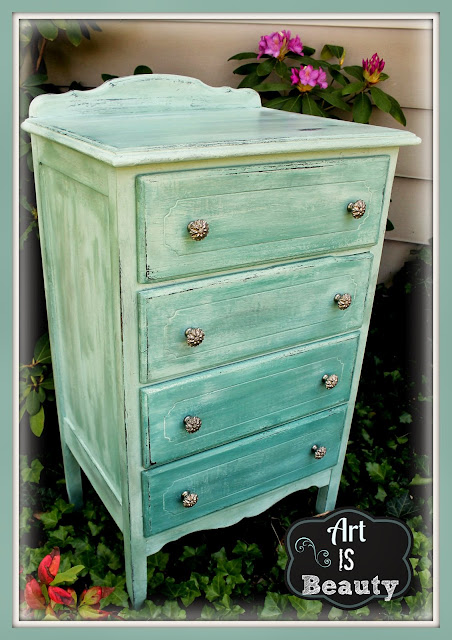 23 Painted Furniture Projects-Just In Time For Summer!