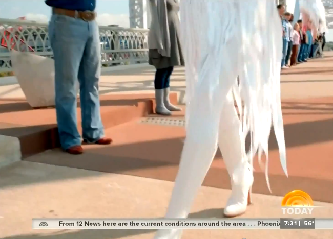 THE APPRECIATION OF NEWSWOMEN WEARING BOOTS BLOG: Dolly Parton Shows