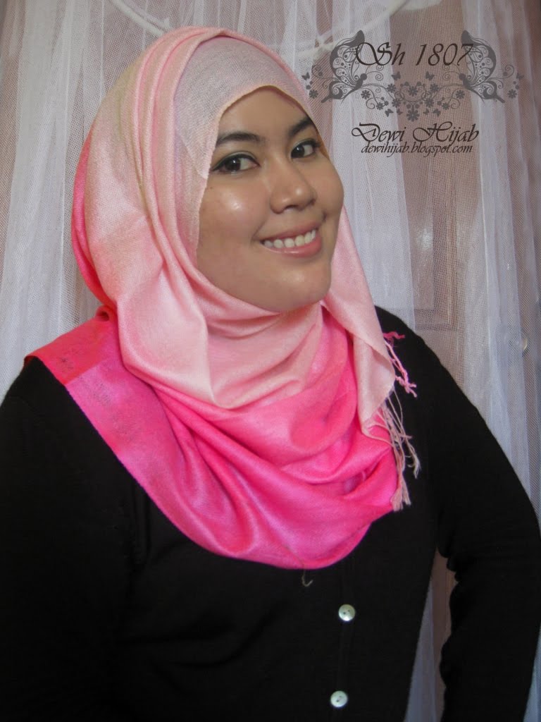 Dewi Hijab: Tone Pashmina - RM12