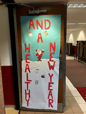 Classroom Door Decorating Contest for the Holidays  www.traceeorman.com