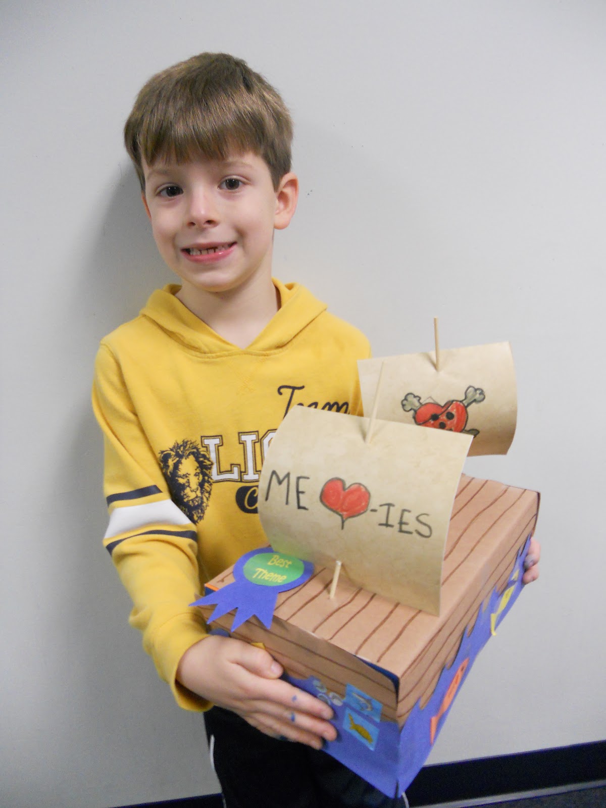 Mrs. Young's Class: Valentine Box Decorating Contest