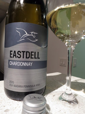 EastDell Unoaked Chardonnay 2015 - VQA Niagara Peninsula, Ontario, Canada (86 pts)