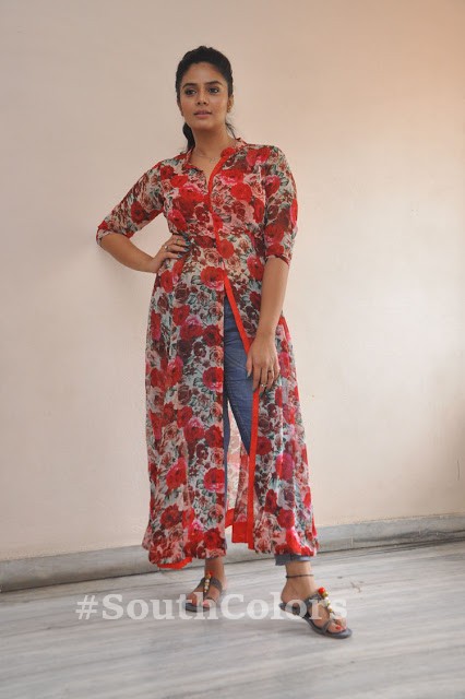 Sreemukhi Photos at Good Bad Ugly Telugu Movie Press Meet 21 sreemukhi photos at good bad ugly telugu movie press meet%2B%252821%2529