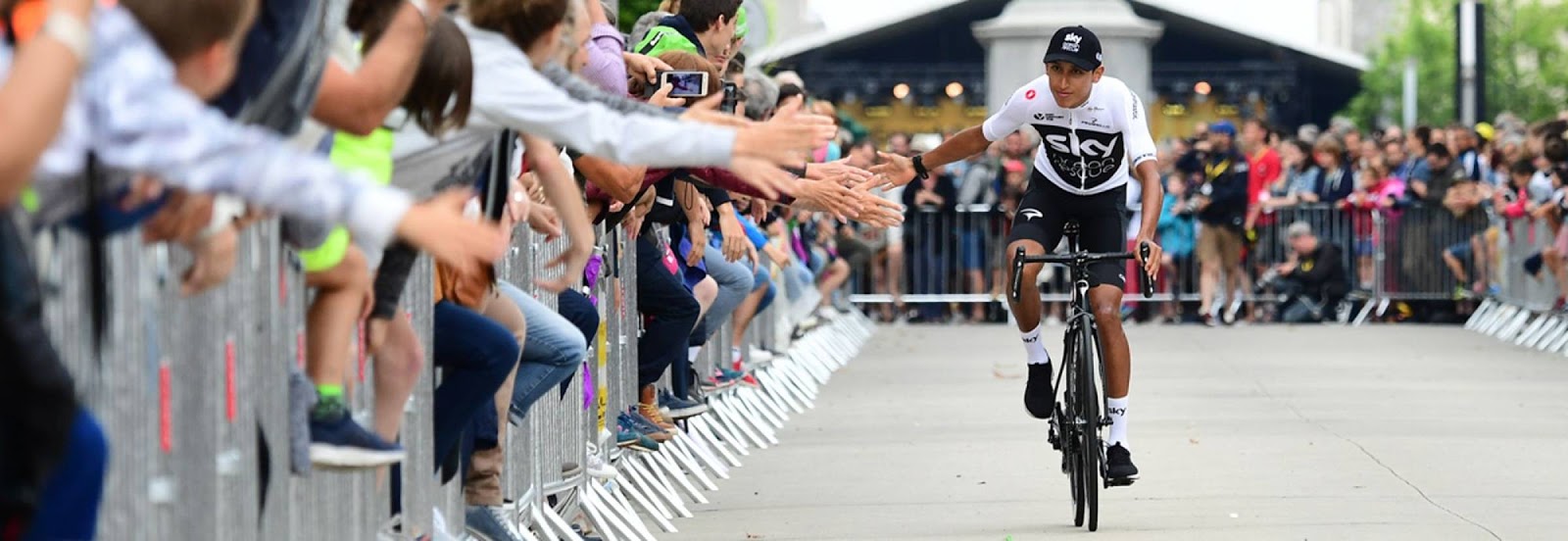 El pelotón del Tour de Francia 2018, bajo la lupa Rueda Lenticular jpg (1600x552)