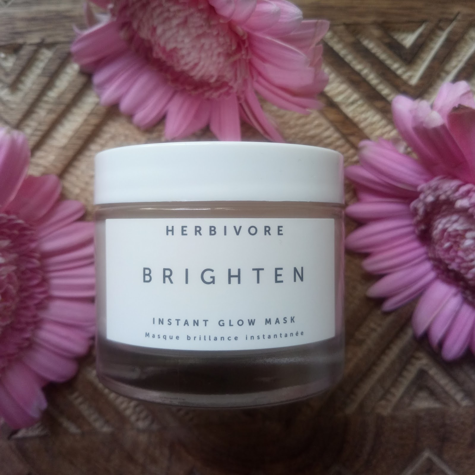 Green Life in Dublin Herbivore Brighten Pineapple & Gemstone Mask Review
