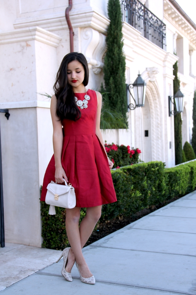 Little Miss Haute Couture: Lady in Red // Bow Back Dress