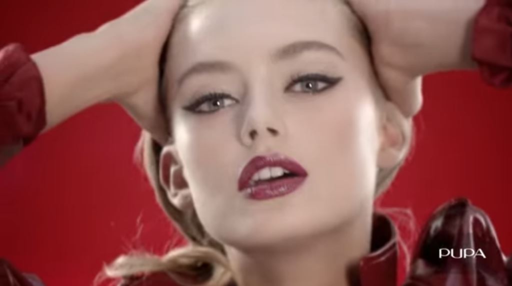 Canzone PUPA Milano pubblicità rossetto con modella bionda - Musica spot Dicembre 2016