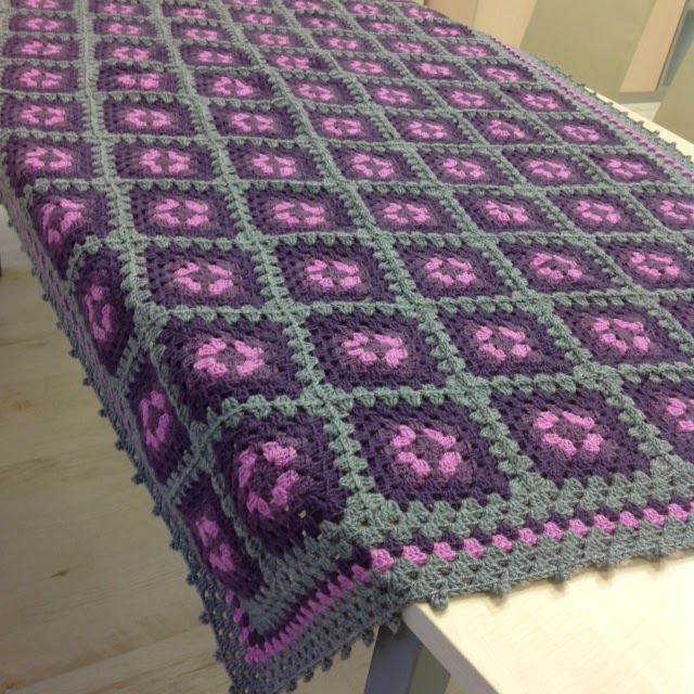 OYA's WORLD CrochetKnitting Crochet Single Bed Cover Granny Squares