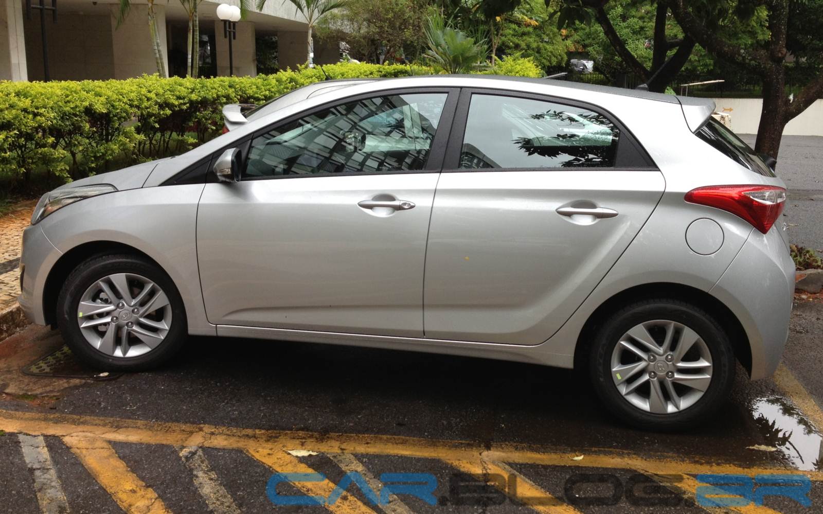 HB20 2013 Premium Automático - preço, consumo e especificações