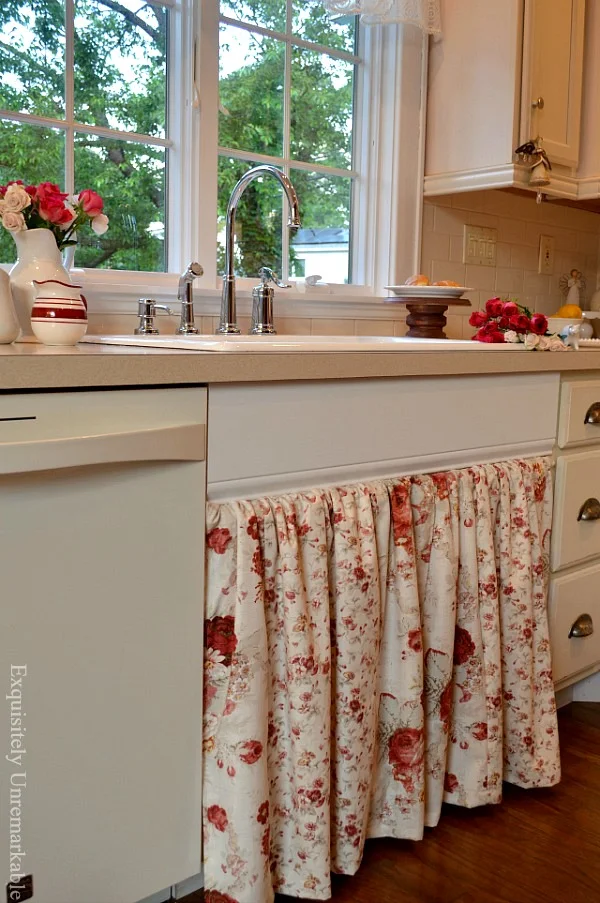 FLoral Kitchen Sink Skirt