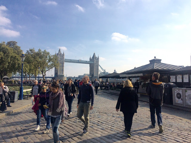 tower of london london bridge