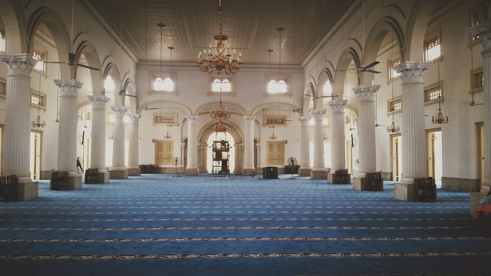 Ruang solat Masjid Sultan Abu Bakar
