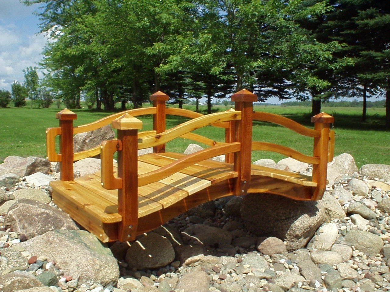 Best Woodworking Plans And Guide How To Build A Wooden Garden Bridge