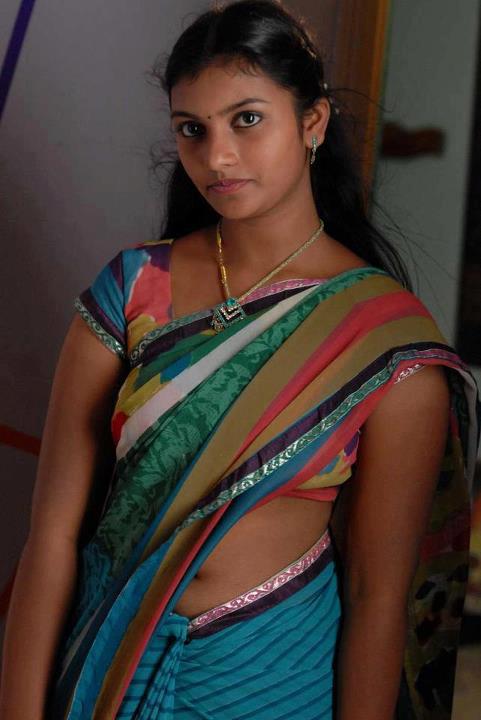 Desi Knockers Desi Indian Hot Girls Show In Traditional 