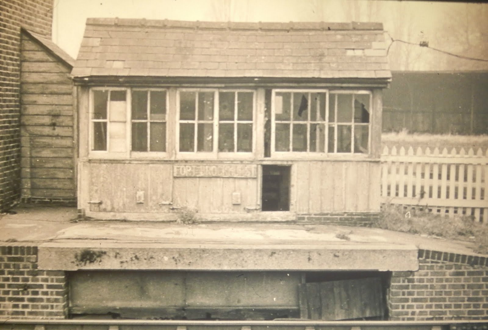 Fort Brockhurst Signalbox