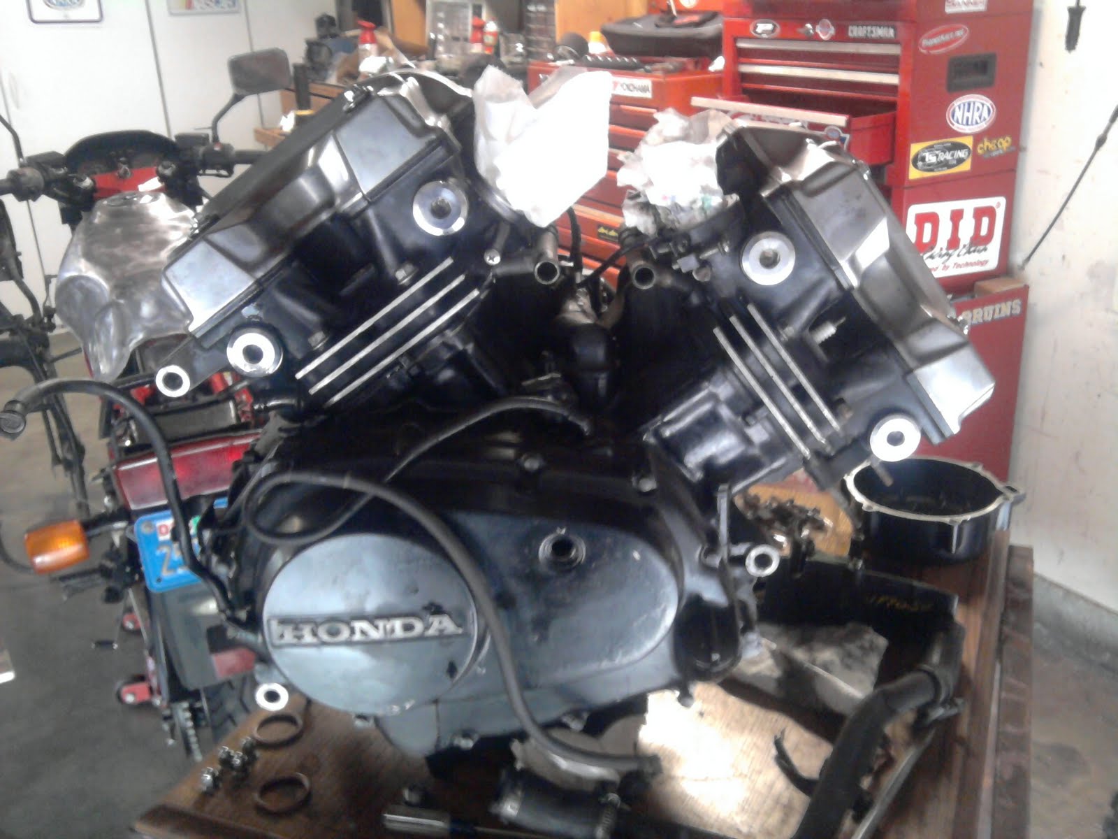 J&B Motorcycle Restoration 1985 VF500F Interceptor (Part 4)