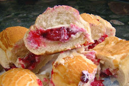 Baked Brie-Cranberry Bun Appetizers