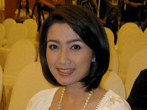 Profil Biodata Desy Ratnasari | Foto Desy Ratnasari