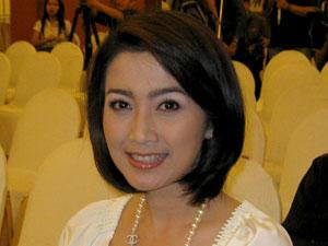 Profil Biodata Desy Ratnasari | Foto Desy Ratnasari