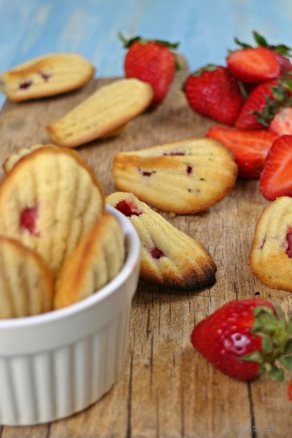 madeleines-de-fresa, strawberry-madeleines
