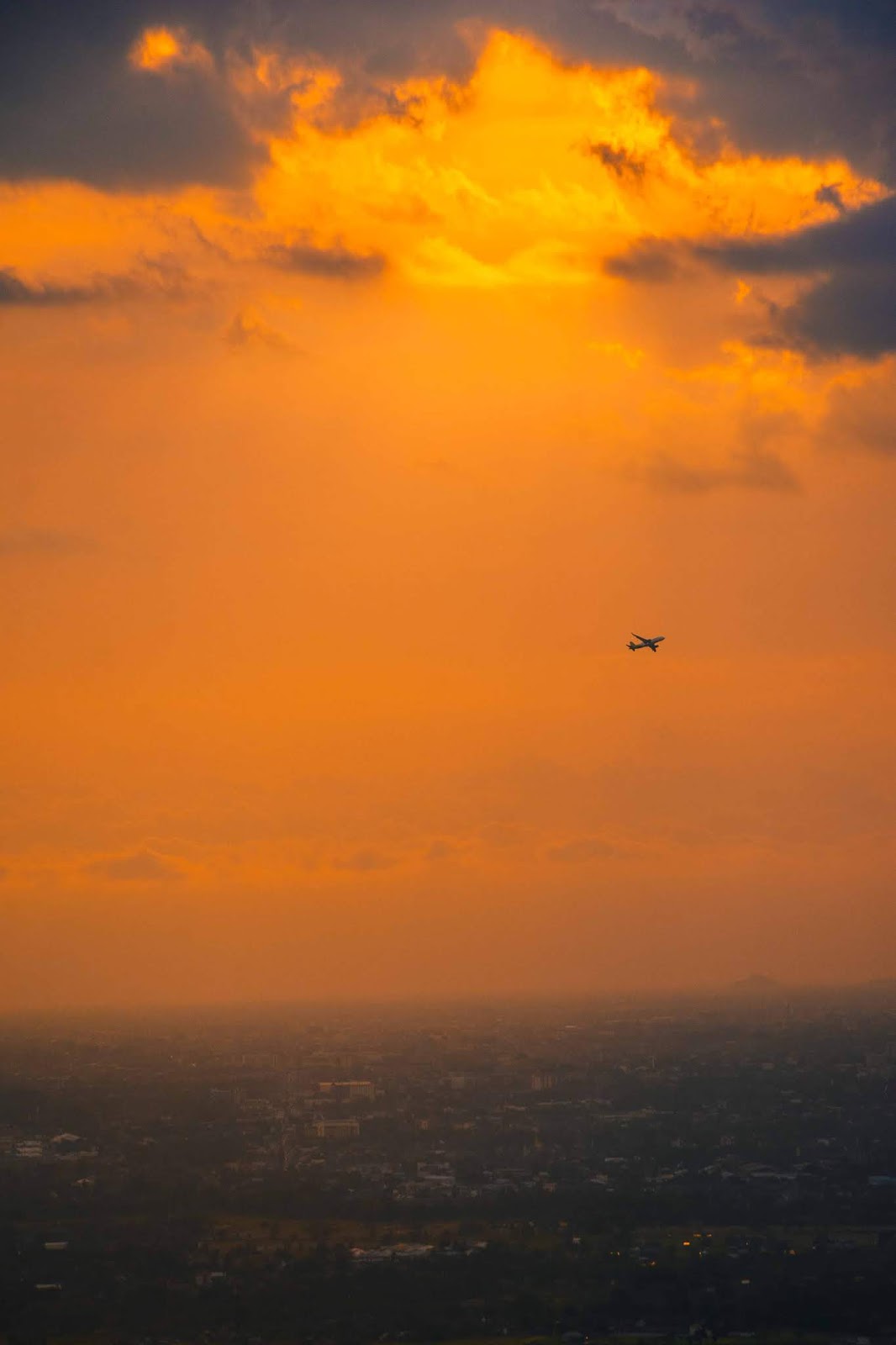 Menikmati Senja dan Sunset di Candi Ijo