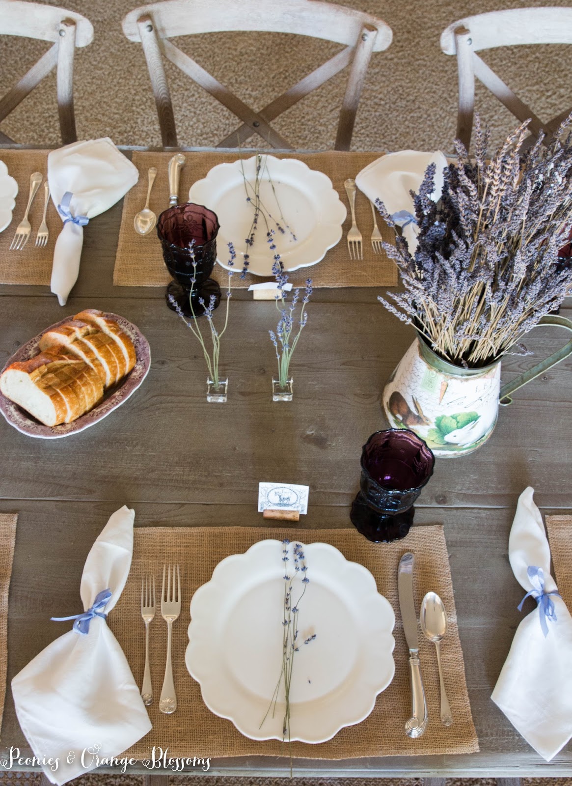 Setting a table in style - Canard-Duchêne
