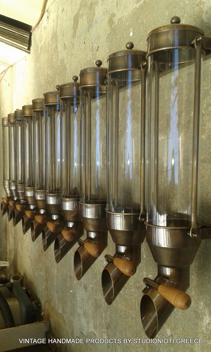 STUDIO NIOTIS COFFEE BEAN SILO F100 BRASS AGED WITH KNIFE AND WOODEN